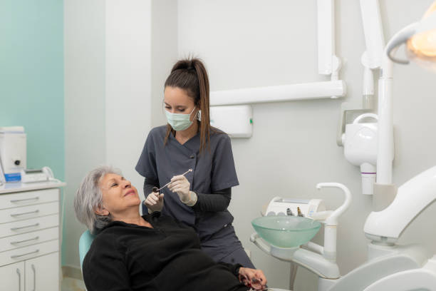 Best Cracked Tooth Emergency Dentist  in San Diego, TX